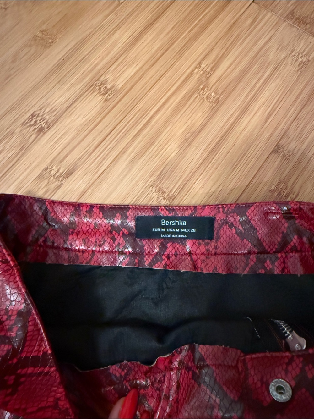 Bershka Red Snake-Print Faux Leather Mini Skirt - Picture 3 of 3